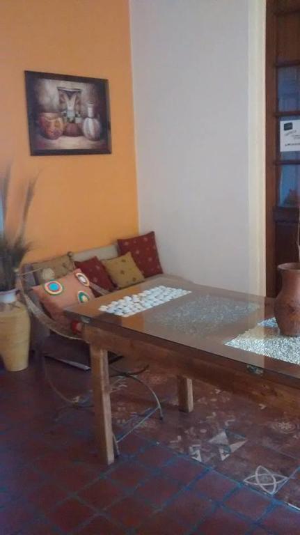 לה ריוחה Gute Nacht Hostel מראה חיצוני תמונה