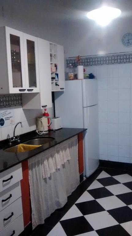 לה ריוחה Gute Nacht Hostel מראה חיצוני תמונה